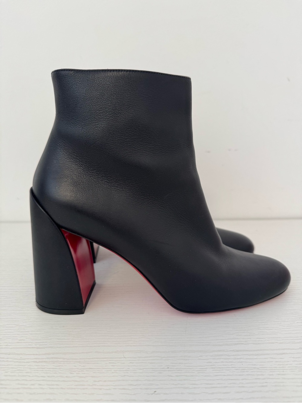 Christian Louboutin Turela Black Leather Ankle Boots EU 40 Authentic Shoes Fall